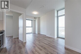 60 Frederick St in Kitchener, ON - Building Photo - Building Photo