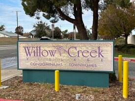 44466 15th St E in Lancaster, CA - Building Photo