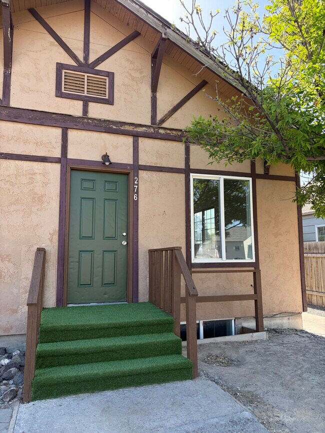 276 Adams St, Unit A