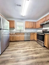 5731 Laborde Ave in Charlotte, NC - Building Photo - Building Photo