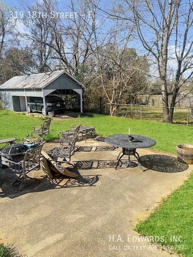 319 18th St in Tuscaloosa, AL - Building Photo - Building Photo