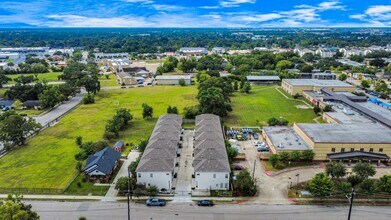 3642 Griggs Rd in Houston, TX - Building Photo - Building Photo