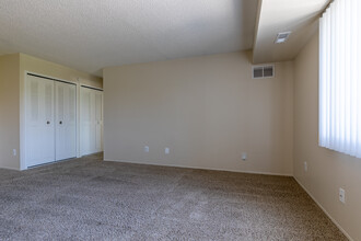 Franklin Palmer Apartments in Canton, MI - Foto de edificio - Interior Photo