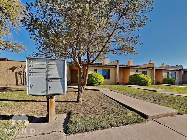 5012 27th St in Lubbock, TX - Building Photo - Building Photo