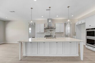 21201 Wild Flower Wy in Chatsworth, CA - Building Photo - Building Photo
