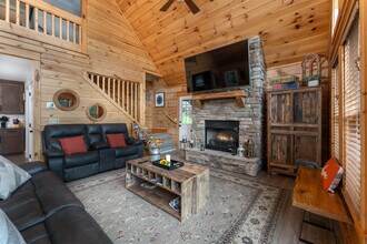 49 Valley Dr in Mars Hill, NC - Building Photo - Building Photo