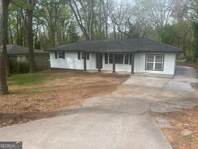 1397 Peachcrest Rd in Decatur, GA - Building Photo - Building Photo