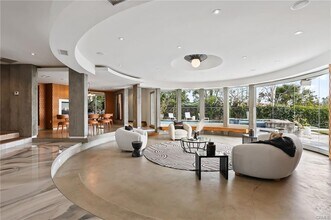 2744 Cardwell Pl in Los Angeles, CA - Building Photo - Building Photo