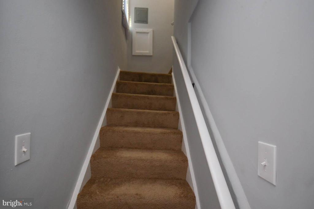 46670 Midway Dr in Lexington Park, MD - Building Photo