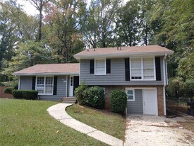 4678 N Springs Ln in Kennesaw, GA - Building Photo