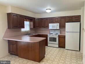 207 N Linden Ave in Greencastle, PA - Building Photo - Building Photo