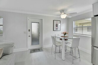581 Monaco Way in Delray Beach, FL - Building Photo - Building Photo