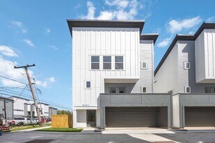 6735 Peerless St in Houston, TX - Building Photo