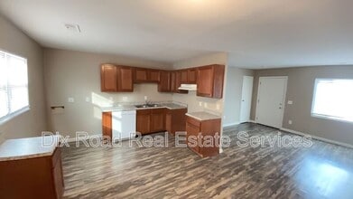 10789 Sharondale Rd in Sharonville, OH - Building Photo - Building Photo