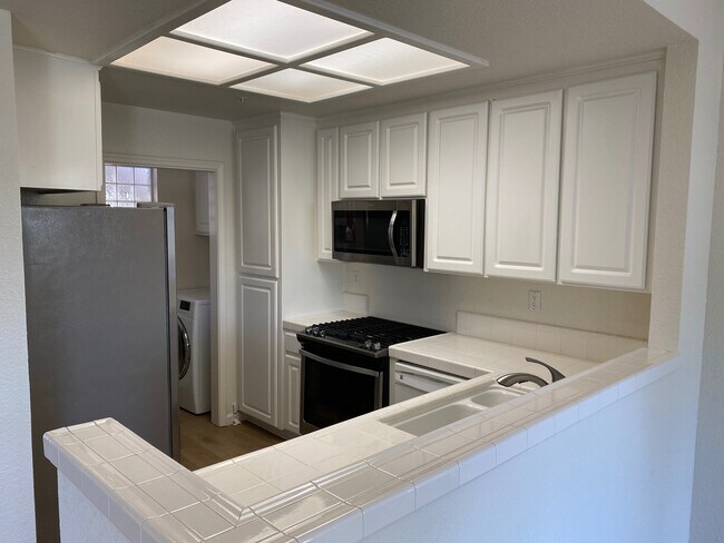 412 Skyline Dr, Unit Skyline in San Ramon, CA - Building Photo - Building Photo
