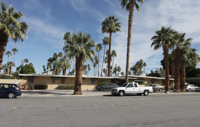 Canyon Villas in Palm Springs, CA - Building Photo - Building Photo