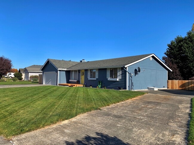 4603 Guemes View in Anacortes, WA - Building Photo - Building Photo