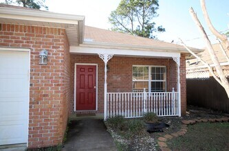 1684 Sycamore Ave in Niceville, FL - Building Photo - Building Photo