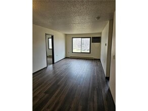 812 Hills Ave in Jackson, MN - Building Photo - Building Photo