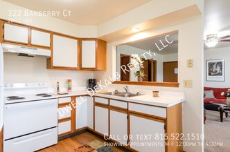 322 Barberry Ct in Dekalb, IL - Building Photo - Building Photo