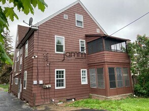 3627 Lindholm Rd in Shaker Heights, OH - Building Photo - Building Photo