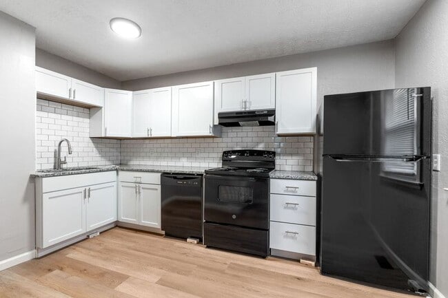 751 E Tulane Rd in Columbus, OH - Building Photo - Building Photo