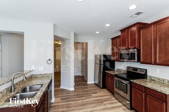 3832 Humber Ct in Cumming, GA - Foto de edificio - Building Photo