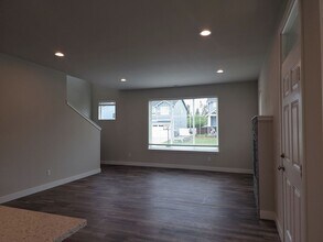 15723 View Dr Ct SE in Yelm, WA - Building Photo - Building Photo