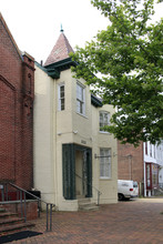 322 S Washington St in Alexandria, VA - Building Photo - Building Photo