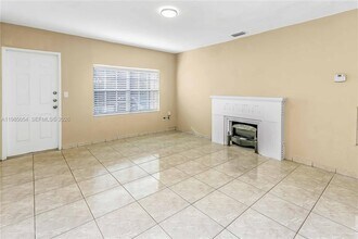 1015 Cortez St in Coral Gables, FL - Building Photo - Building Photo