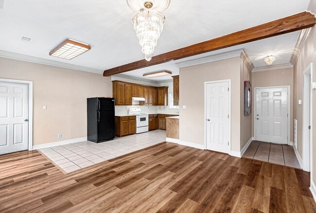 property at 550 S River Rd