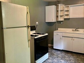 25 N Washington St in Shippensburg, PA - Building Photo - Building Photo