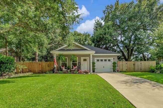 property at 4675 Geneva Dr