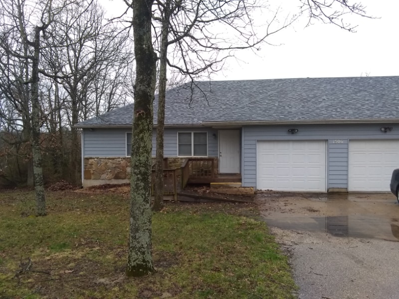 1506 Red Oak Dr in Rolla, MO - Building Photo
