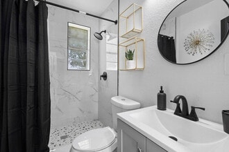 3100 Page Ave, Unit SI ID1094216P in Orlando, FL - Foto de edificio - Building Photo