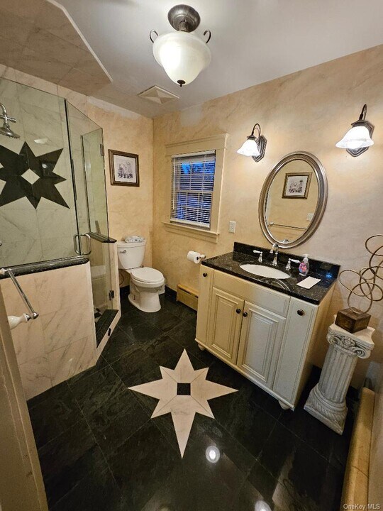 141 Linden St in Roslyn Heights, NY - Building Photo