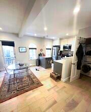 179 H St, Unit 1 in Boston, MA - Building Photo - Building Photo