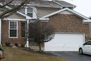 1044 Chelsea Dr in Bartlett, IL - Building Photo