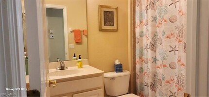 9651 Spanish Moss Way in Bonita Springs, FL - Building Photo - Building Photo