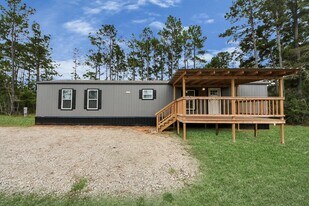 1556 Brown Rd in Willis, TX - Building Photo