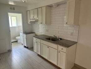 137 Crocker Blvd in Mount Clemens, MI - Building Photo - Building Photo