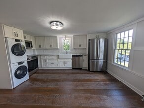 589 S Main St in Cheshire, CT - Building Photo - Building Photo