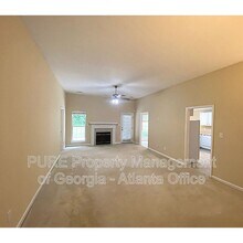 2148 Sylvan Lake Dr in Grovetown, GA - Building Photo - Building Photo