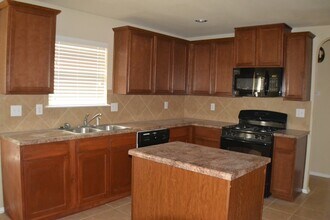 342 Perch Horizon in San Antonio, TX - Building Photo - Building Photo
