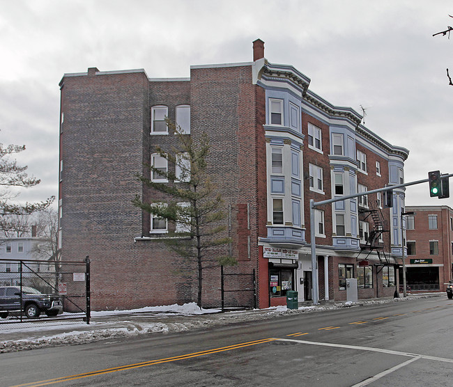 1350-1358 Dorchester Ave in Boston, MA - Foto de edificio - Building Photo