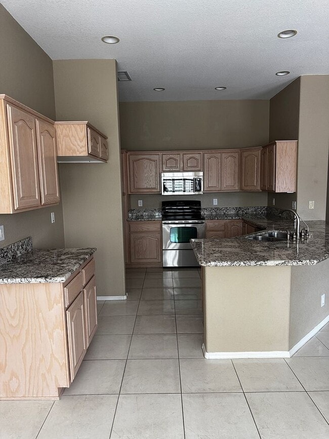 property at 2722 S Willow Wood