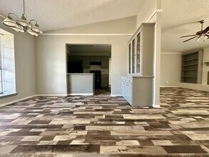 504 N Englewood Ave in Lubbock, TX - Building Photo - Building Photo
