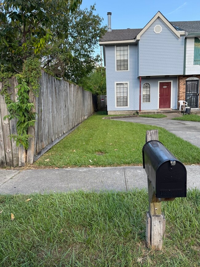 property at 2331 Justin Ln