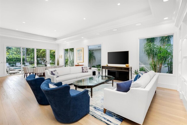 3 Turtle Walk in Key Biscayne, FL - Building Photo - Building Photo