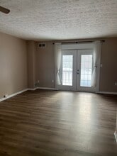 112 Forest Dr in Seven Fields, PA - Building Photo - Building Photo